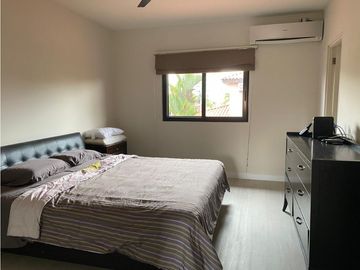 VENDO ESPECTACULAR CASA EN COSTA SUR AMOBLADA Y REMODELADA $349.000!!!