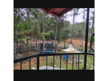 ALTOS DE CERRO AZUL / 1914 M2 / RIACHUELO / PISCINA / BALCON