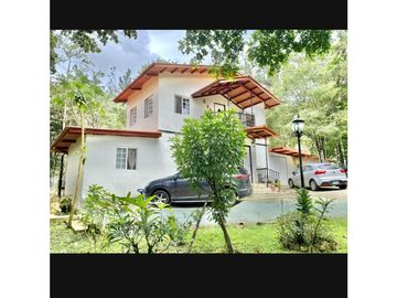 ALTOS DE CERRO AZUL / 1914 M2 / RIACHUELO / PISCINA / BALCON