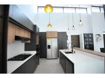 VENTA DE CASA EN CAÑAVERAL DE PENONOMÉ MODERNA Y HERMOSA