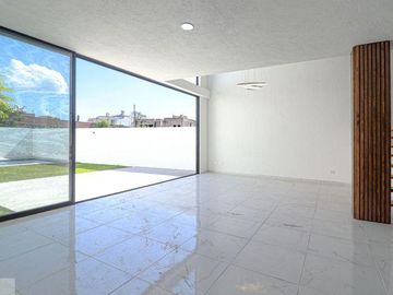 Casa en Fraccionamiento Lomas de Cuernavaca