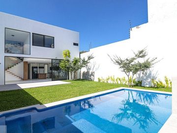 Casa en Fraccionamiento Lomas de Cuernavaca