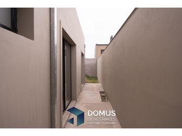 VENTA CASA VIA AURELIA ZONA SUR A ESTRENAR