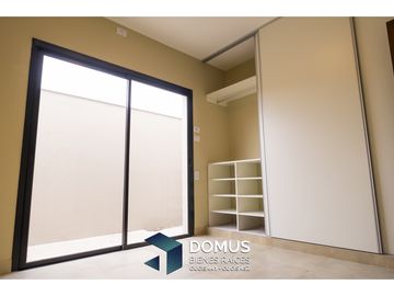 VENTA CASA VIA AURELIA ZONA SUR A ESTRENAR