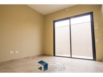 VENTA CASA VIA AURELIA ZONA SUR A ESTRENAR