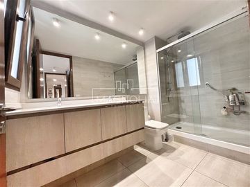 Departamento en Venta en Las Hualtatas, Costanera Sur, Las Condes