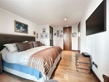 Departamento en Venta en Las Hualtatas, Costanera Sur, Las Condes