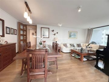 Departamento en Venta en Las Hualtatas, Costanera Sur, Las Condes