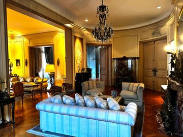 Venta Departamento de categoría en Juncal al 900, Retiro