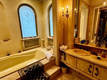 Venta Departamento de categoría en Juncal al 900, Retiro