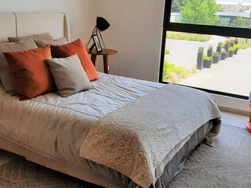 Casa nueva en venta en fraccionamiento con áreas verdes en Toluca, a unos metros de la Av. López Portillo.