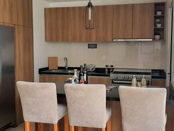 Casa nueva en venta en fraccionamiento con áreas verdes en Toluca, a unos metros de la Av. López Portillo.
