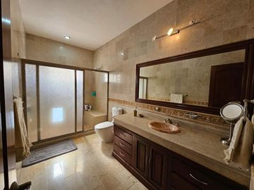 RESIDENCIA EN VENTA HACIENDA DEL ROSARIO