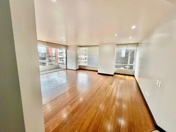VENDO DEPARTAMENTO 3 DORMITORIOS PISO ALTO SECTOR BELLAVISTA