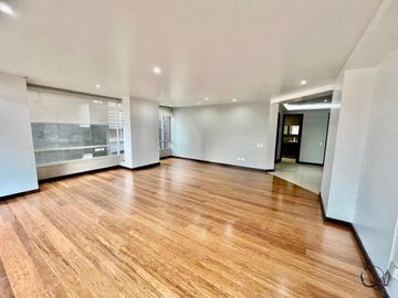 VENDO DEPARTAMENTO 3 DORMITORIOS PISO ALTO SECTOR BELLAVISTA