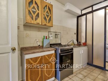 Departamento en primer piso en Avenida Angamos