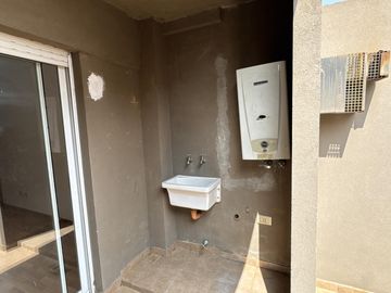 venta 1 dormitorio cochera echesortu 2 balcones amplios