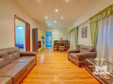 Casa chalet en venta  en Beccar 5 ambientes con dependencia de servicio