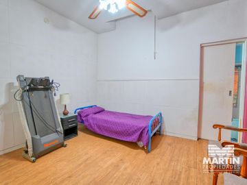 Casa chalet en venta  en Beccar 5 ambientes con dependencia de servicio