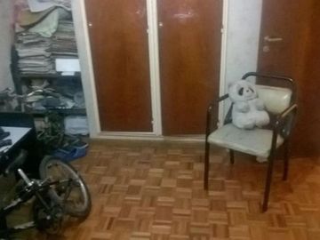 Casa en venta - 4 Dormitorios 4 Baños - Cocheras - 303Mts2 - Lanús