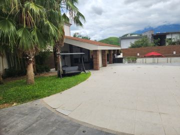 Casa en VENTA, Sierra Alta.