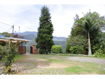 VENTA CASA CON LOTE SABANETA LA DOCTORA