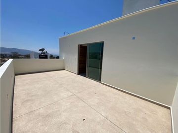 Casa  Nueva en Venta en Condominio Cerrado cerca Burgos Pocas Casas