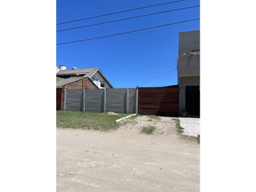 terreno de 250m2 en calle 83 y 32