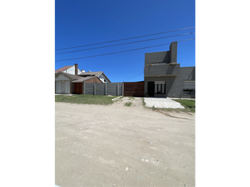 terreno de 250m2 en calle 83 y 32