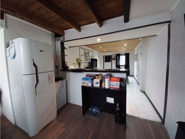 URGENCIA DE VENTA - CASA 3 AMB con PARQUE
