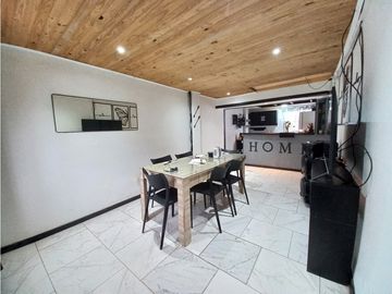 URGENCIA DE VENTA - CASA 3 AMB con PARQUE