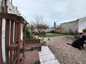 URGENCIA DE VENTA - CASA 3 AMB con PARQUE
