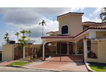 VENDO HERMOSA Y AMPLIA CASA EN HATO PINTADO DE 800 MTS 2 --$895.000--