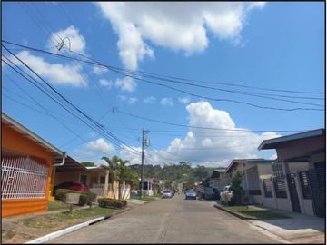 VENDO CASA EN VISTA ALEGRE --$120.000--