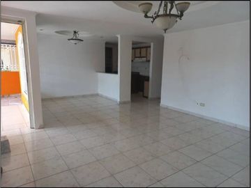 VENDO CASA EN VISTA ALEGRE --$120.000--