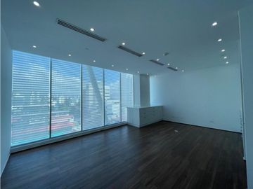 CONSULTORIO AMOBLADO CON RECEPCION EN SAN FRANCISCO OFFICE 77