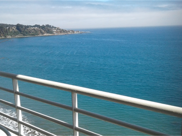 Acogedor Dpto En Primerísima Linea, Condominio Alto Mar.