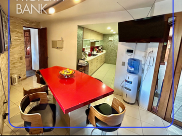 Casa en Venta en Valenzuela Puelma 9035