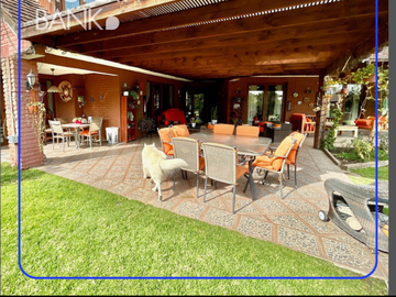 Casa en Venta en Valenzuela Puelma 9035