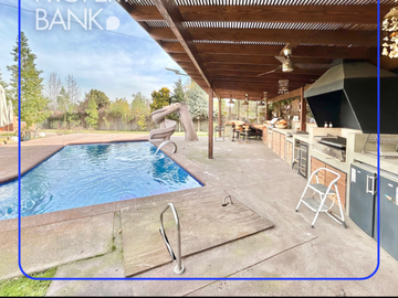 Casa en Venta en Valenzuela Puelma 9035