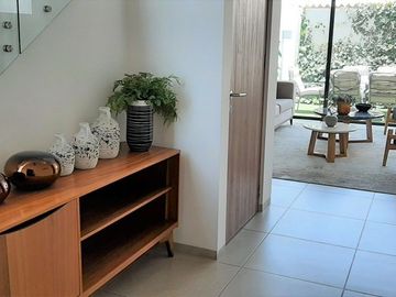 Casa nueva en venta en Toluca, en fraccionamiento con áreas verdes, privacidad y seguridad.
