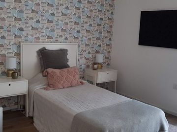 Casa nueva en venta en Toluca, en fraccionamiento con áreas verdes, privacidad y seguridad.