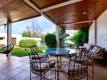 Oportunidad para remodelar en Santa María