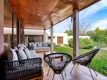 Oportunidad para remodelar en Santa María