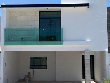 RESIDENCIA EN VENTA EN FRACC VILLAS LAS PALMAS SECTOR VIÑEDOS TORREON COAHUILA