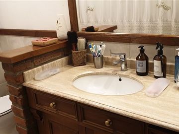 Casa en Venta en condominio cerrado cerca de Colegio Inglés, talca