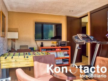 CASA EN VENTA EN LOMAS DE LAS ÁGUILAS