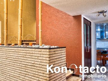 CASA EN VENTA EN LOMAS DE LAS ÁGUILAS