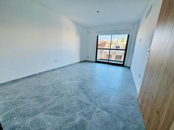 Departamento en  Venta 3 ambientes Ramos Mejía, Balcón con parrilla