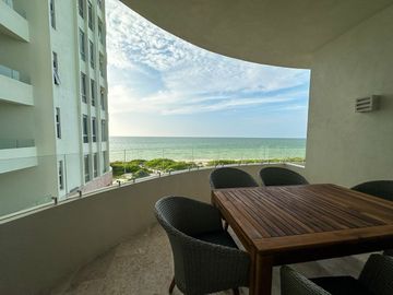 Departamento de 3 Recámaras frente al mar en Telchac Puerto